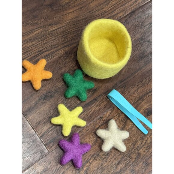 Lovevery Transfer Tweezers & Felt Stars The Companion Play Kit 22-24 Month EUC - Picture 2 of 5